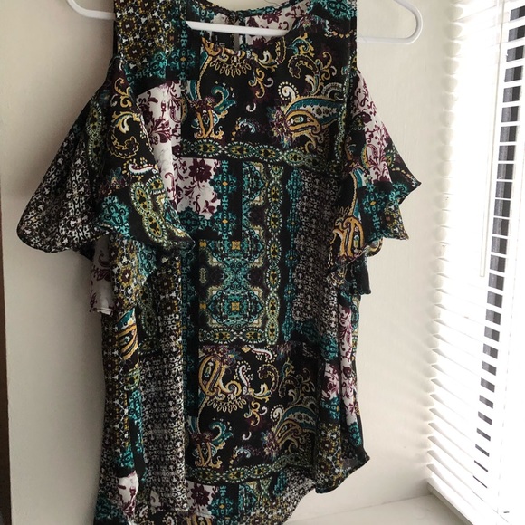 Cold Shoulder Blouse - Picture 3 of 3